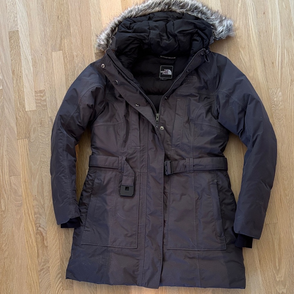 The North Face Women's down grey Ski Jacket with Faux Fur Hood